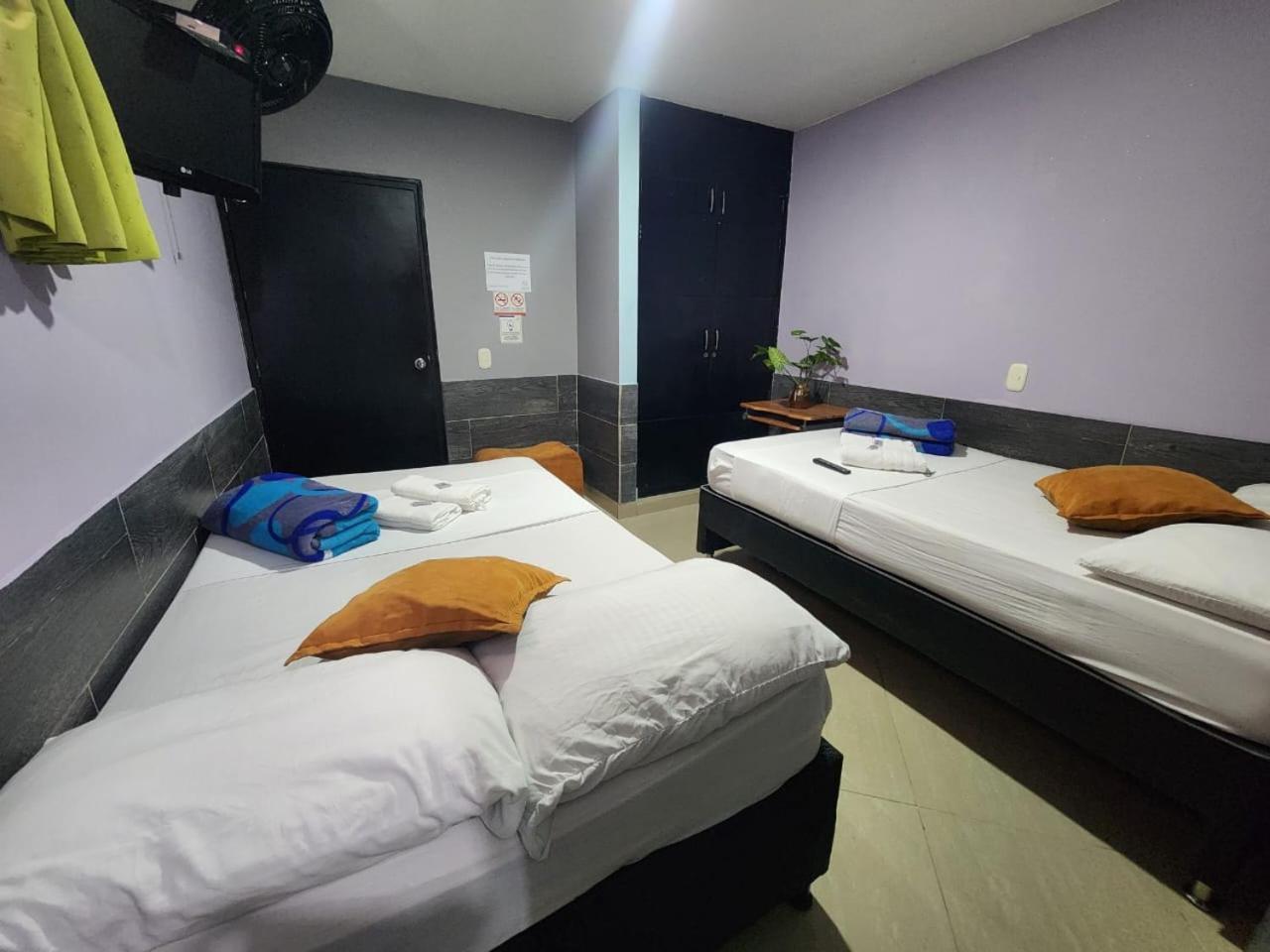 Hotel Laureles Home Medellin Exterior photo