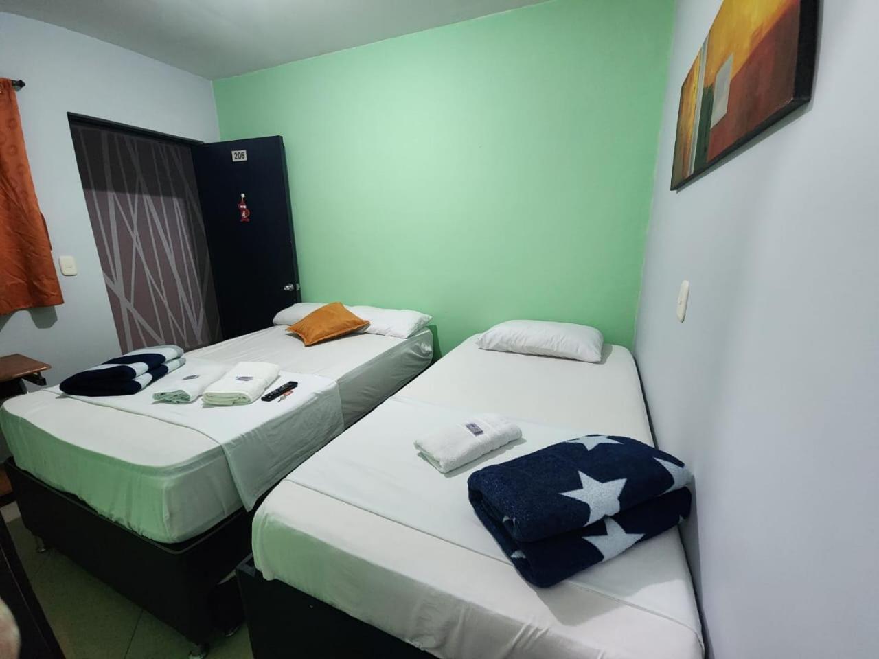Hotel Laureles Home Medellin Exterior photo