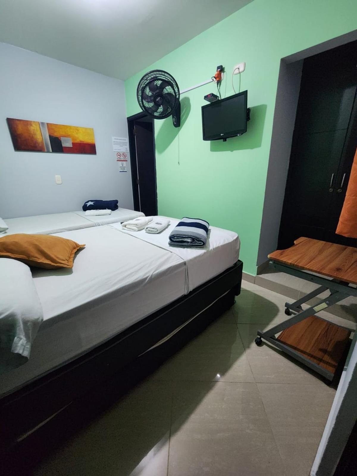 Hotel Laureles Home Medellin Exterior photo